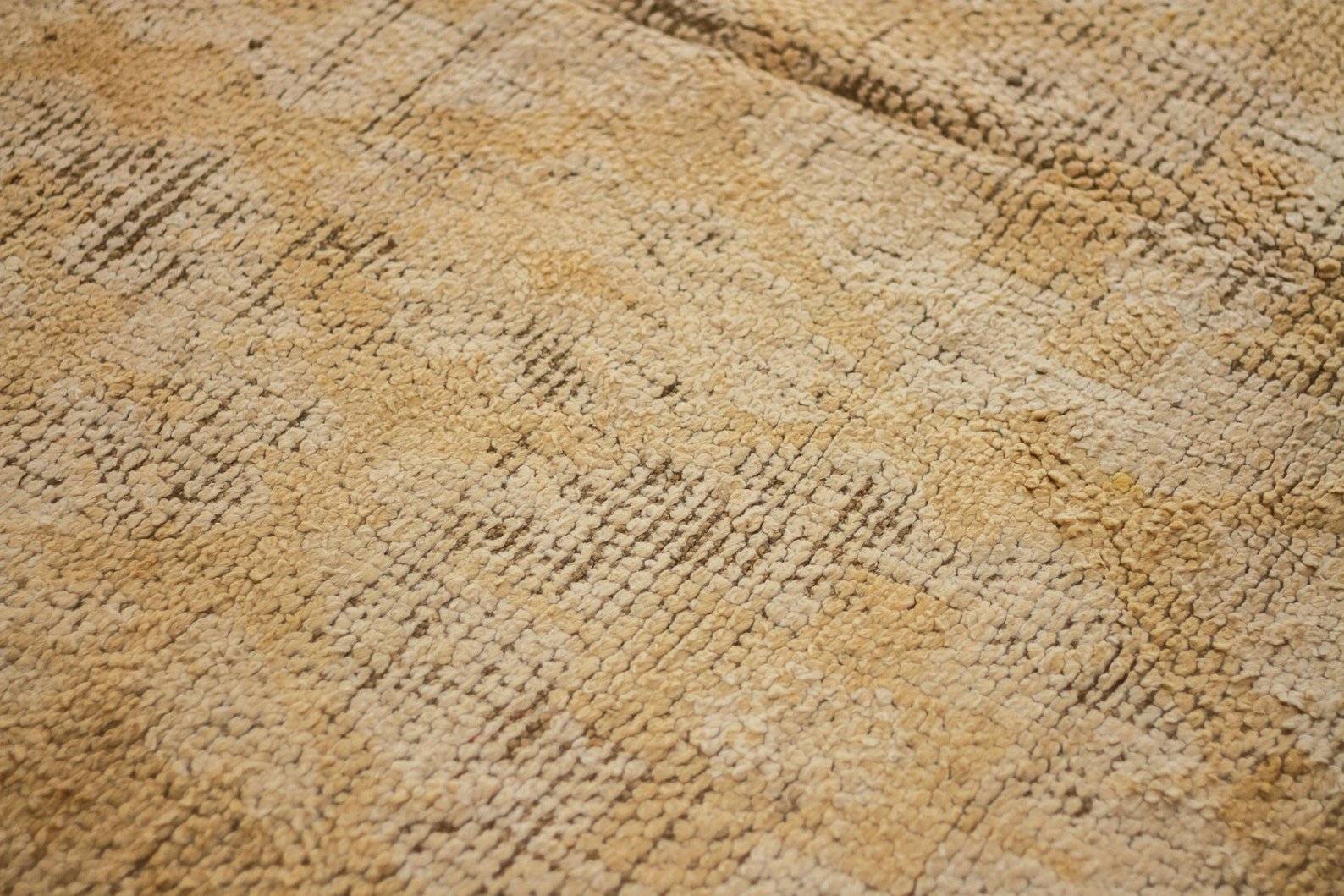 Vintage Moroccan Rug – Handmade Wool Berber rug, 5.5x12 ft – Peach beni mguild rug