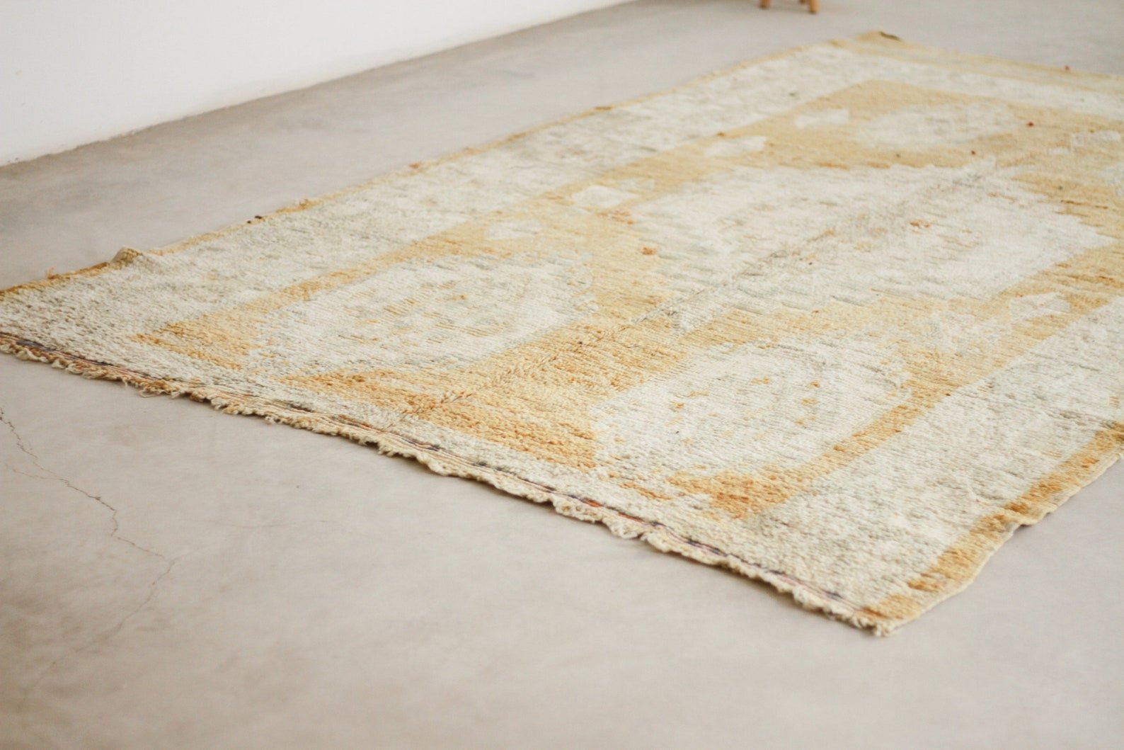 Vintage Moroccan Rug – Handmade Wool Berber rug, 6x9 ft – Yellow beni mguild rug