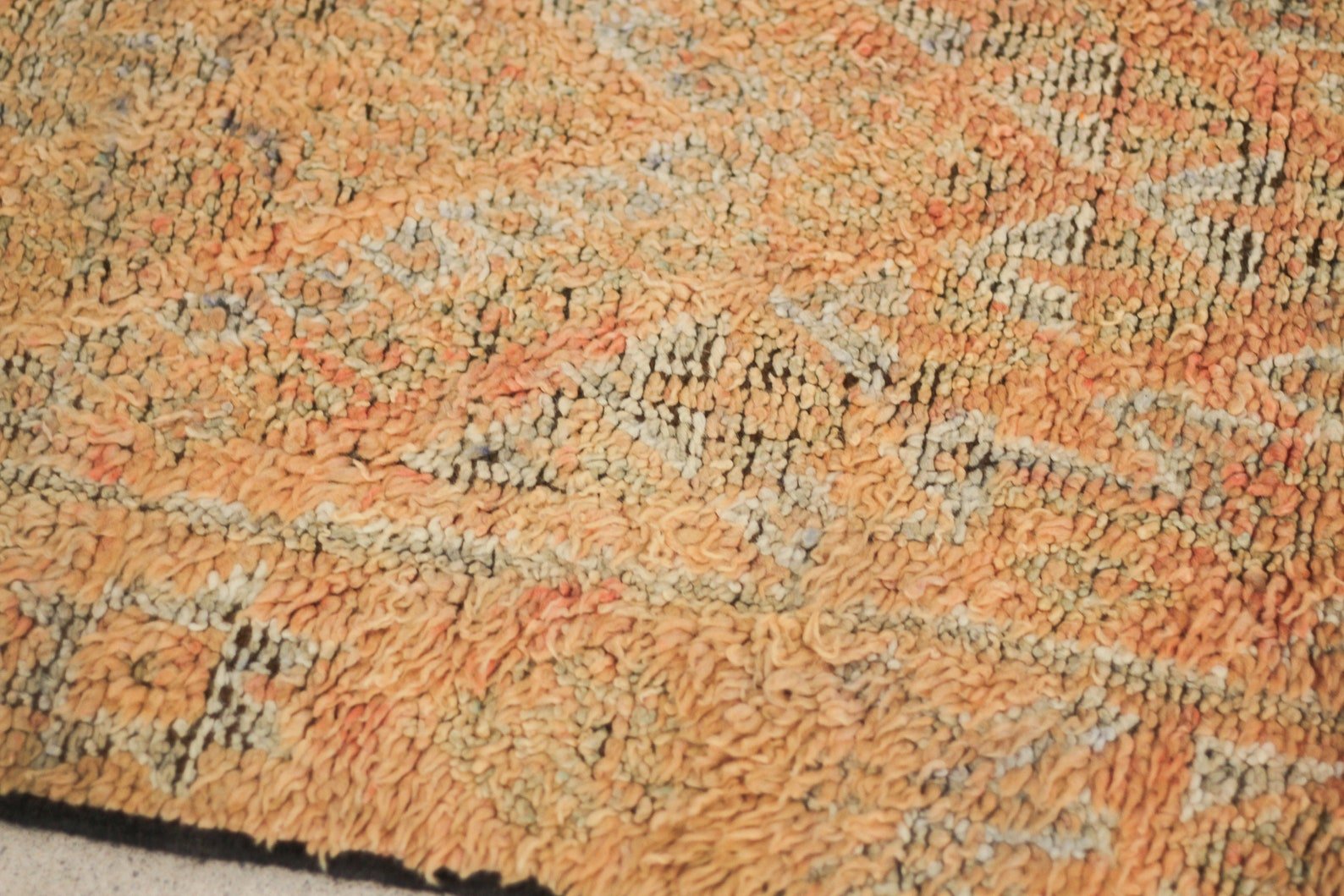 Vintage Moroccan Rug – Handmade Wool Berber rug, 5x10 ft – beni mguild rug