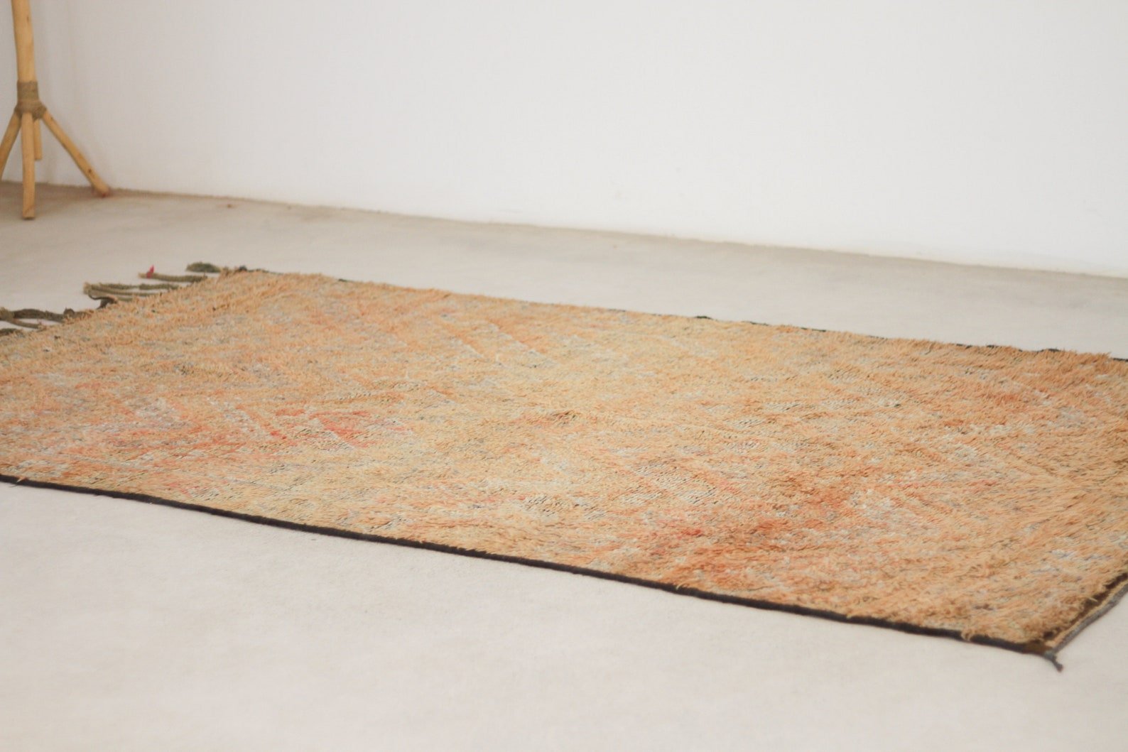 Vintage Moroccan Rug – Handmade Wool Berber rug, 5x10 ft – beni mguild rug