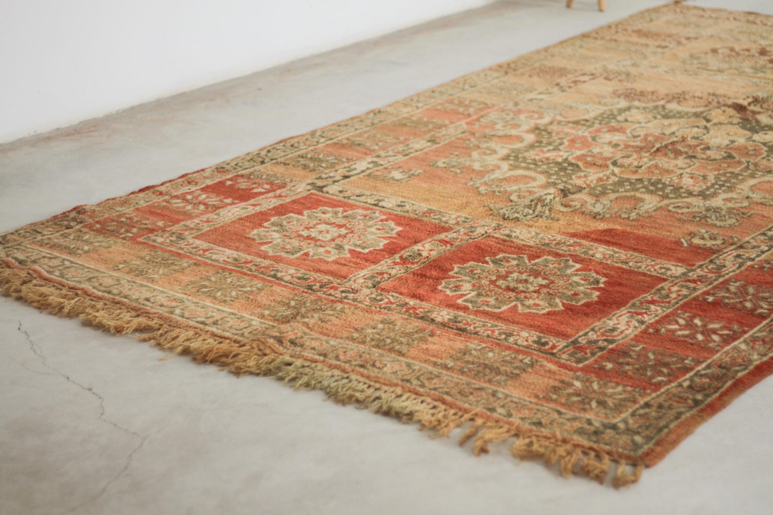 Vintage Moroccan Rug – Handmade Wool Berber rug, 6x11 ft – Peach beni mguild rug