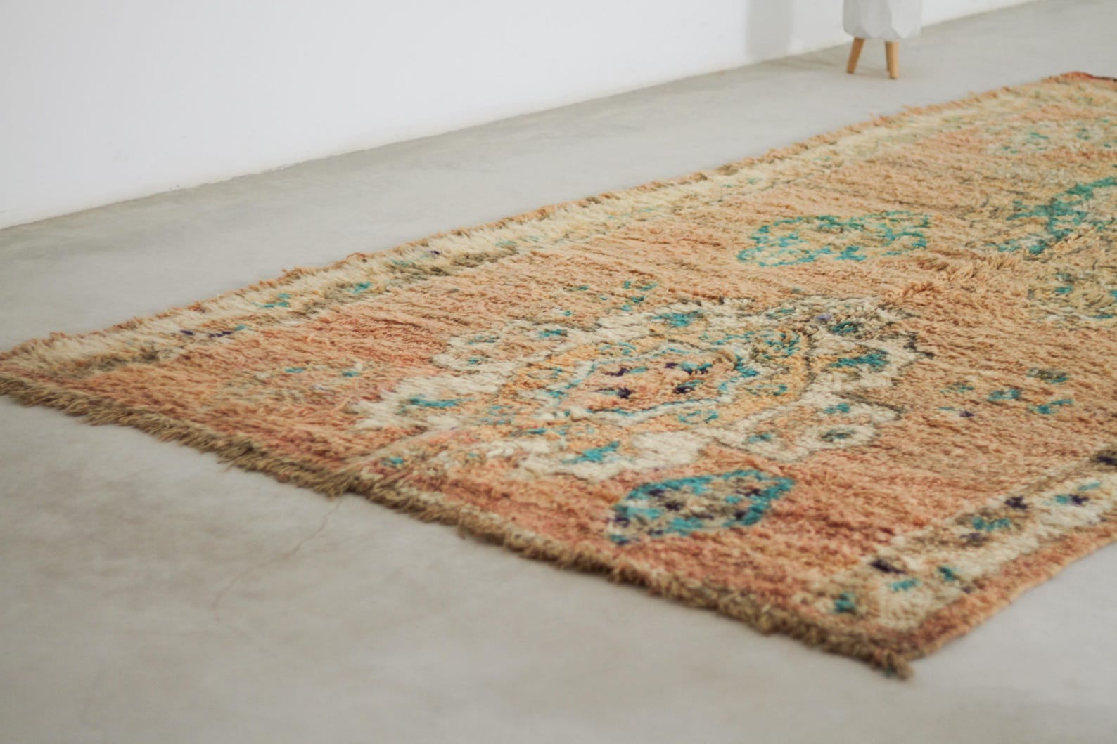 Vintage Moroccan Rug – Handmade Wool Berber rug, 6x12 ft – Peach beni mguild rug