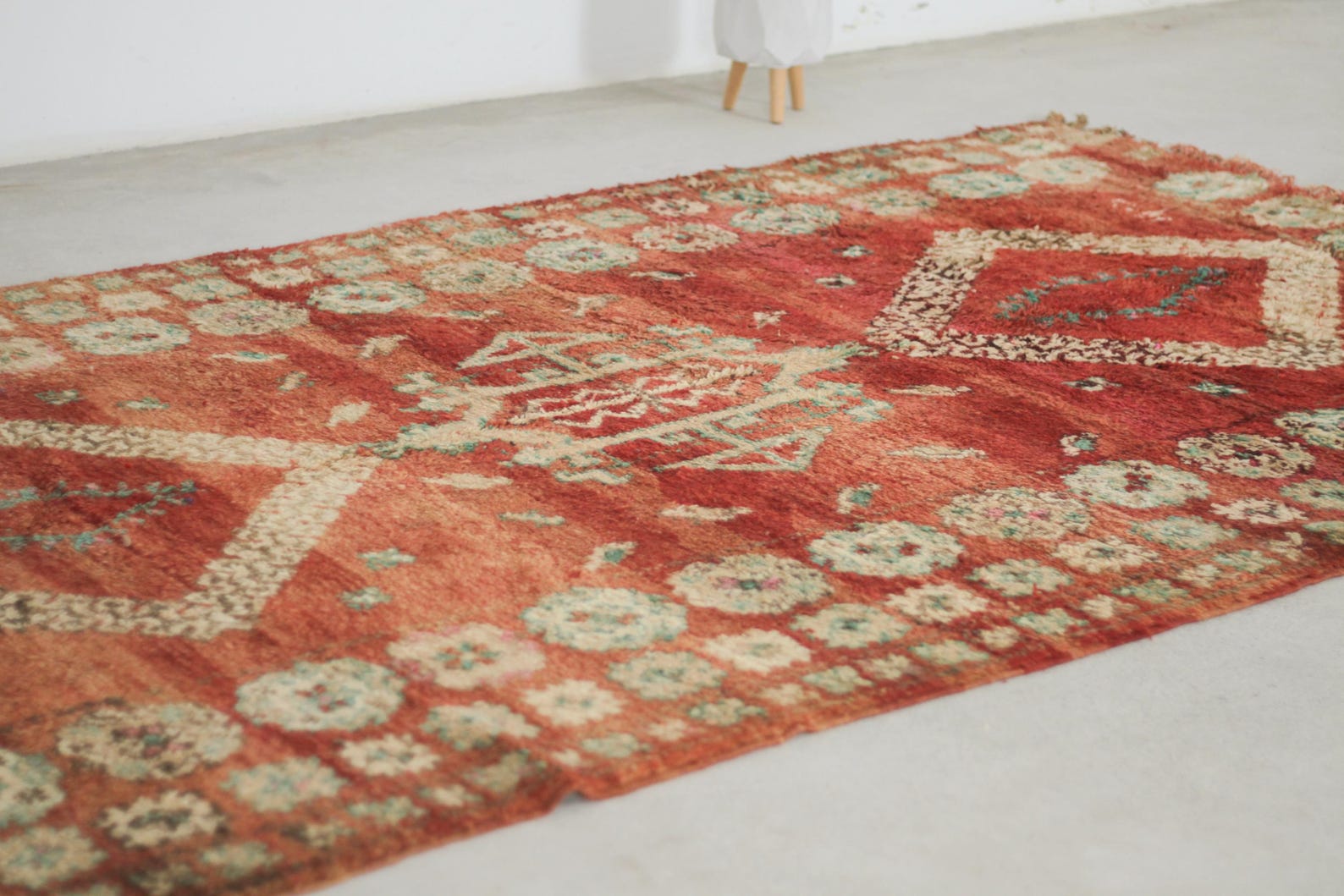 Vintage Moroccan Rug – Handmade Wool Berber rug, 6x11 ft – Red beni mguild rug