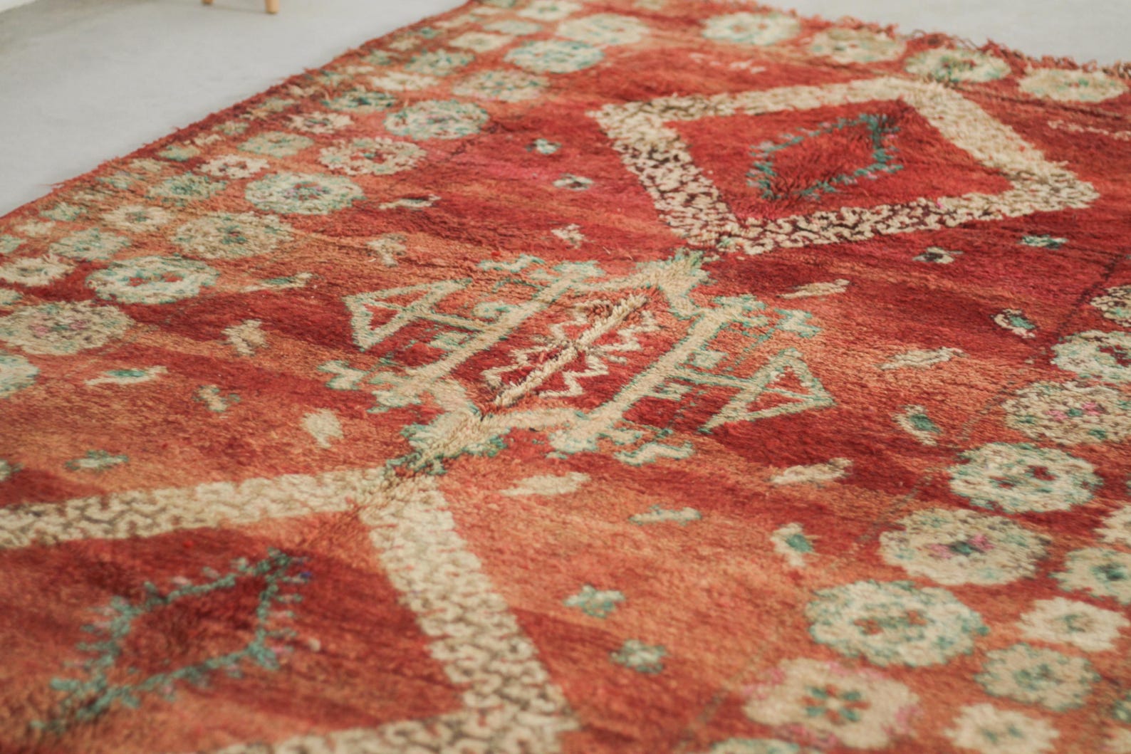Vintage Moroccan Rug – Handmade Wool Berber rug, 6x11 ft – Red beni mguild rug
