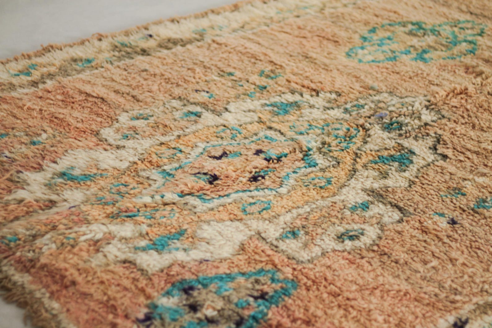 Vintage Moroccan Rug – Handmade Wool Berber rug, 6x12 ft – Peach beni mguild rug