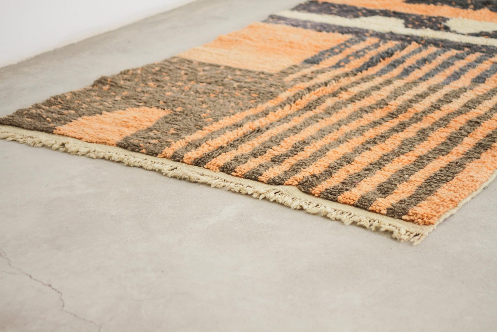 Orange 8x5 Berber Rug – boujad rug, moroccan shag rug, Handmade Wool Rug