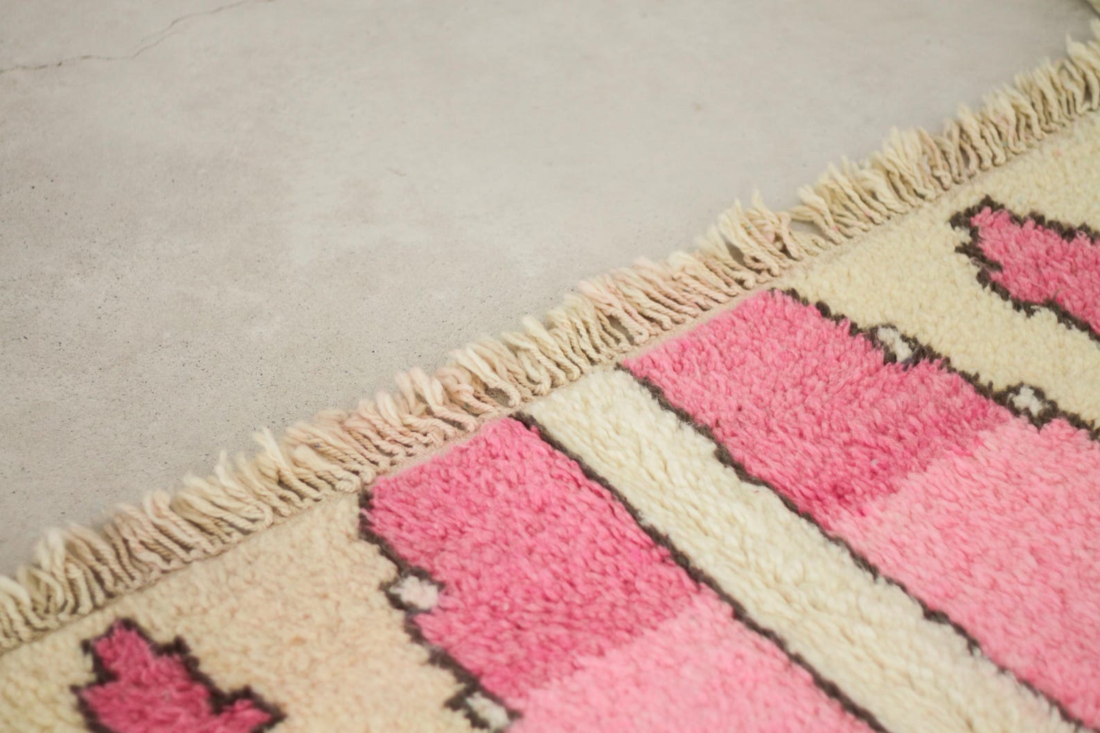 Pink 8x5 Berber Rug – pink moroccan rug, boujad rugs morocco, Handmade Wool Rug