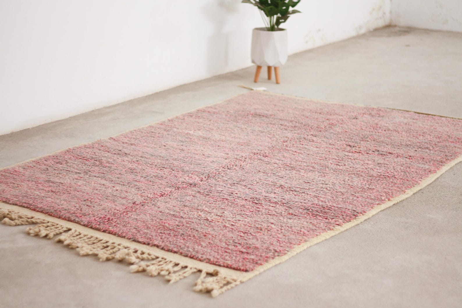 Pink 8x5 Boujad Rug – pink moroccan rug, moroccan berber rugs, Handmade Wool Rug