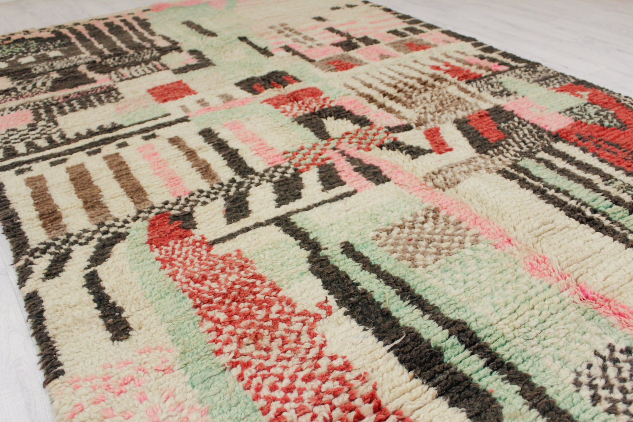 One of a kind vintage Boujaad rug 09