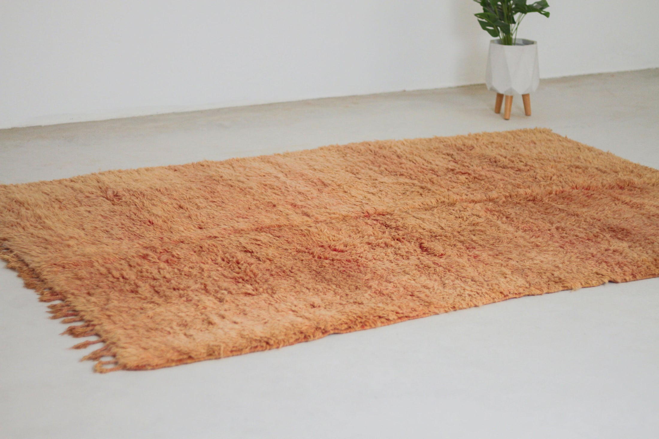 Vintage Moroccan Rug – Handmade Wool Berber rug, 5x9 ft – Orange beni mguild rug