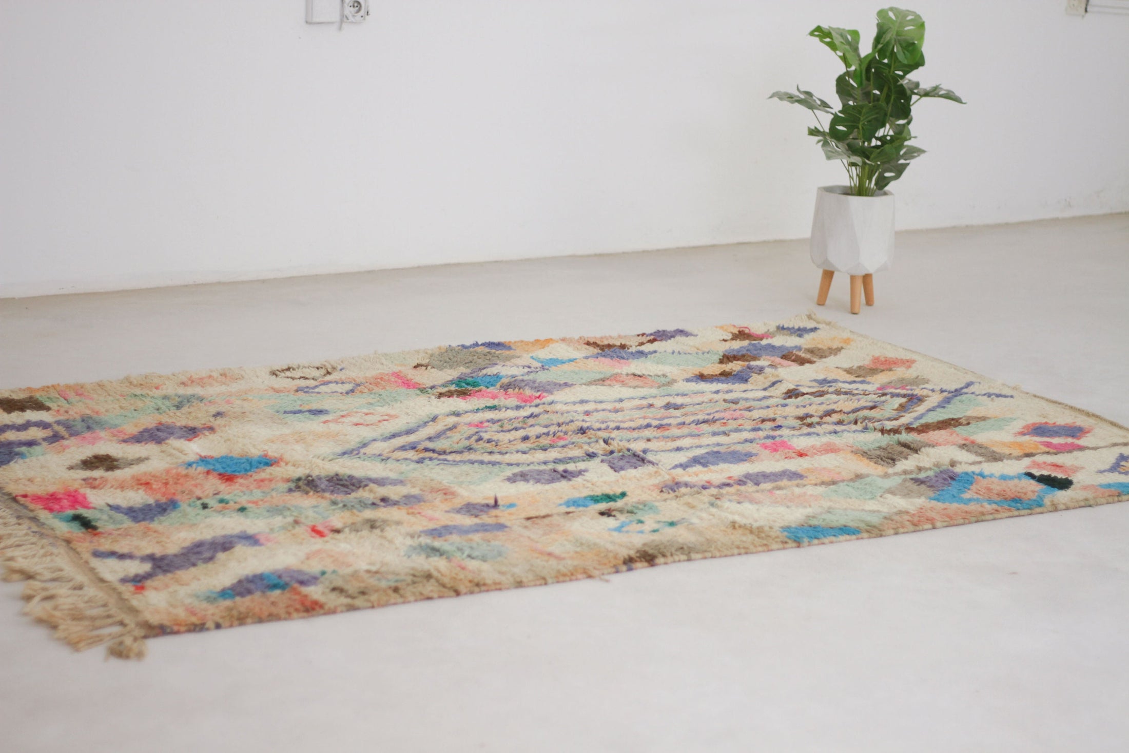 One of a kind vintage Boujaad rug 44