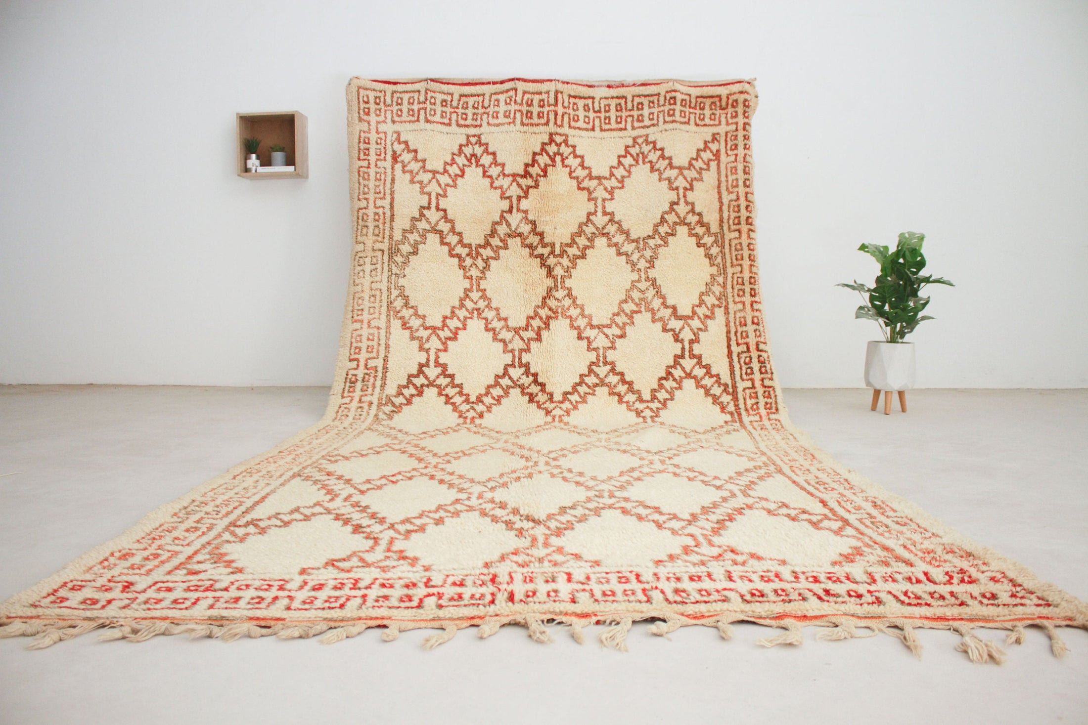 Vintage Moroccan Rug – Handmade Wool Berber rug, 6x13 ft – White beni mguild rug