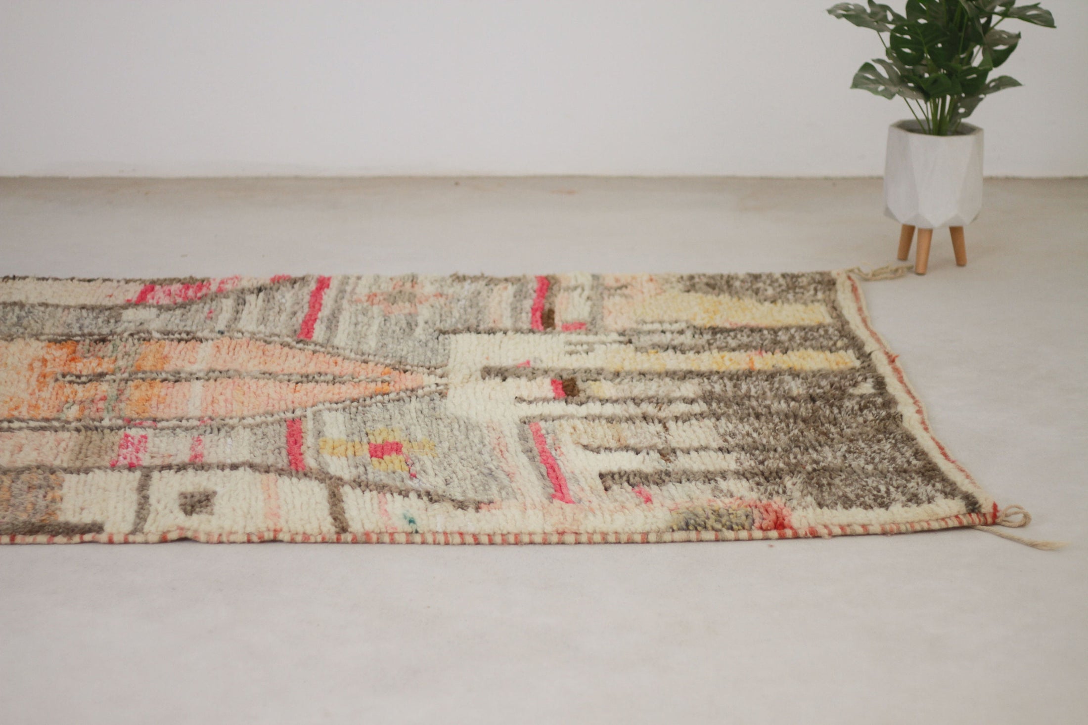 One of a kind vintage Boujaad rug 38