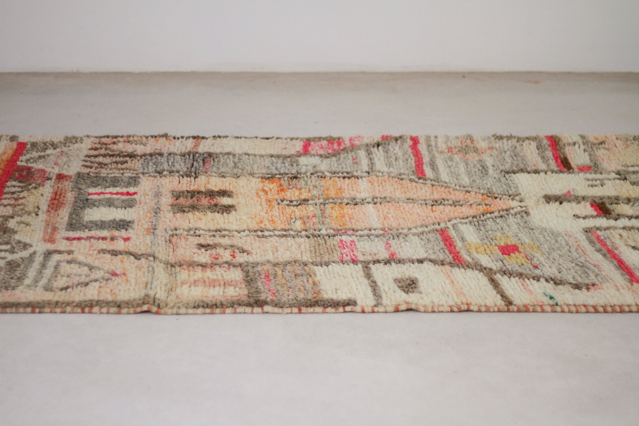 One of a kind vintage Boujaad rug 38