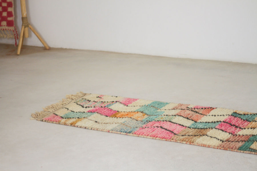 Cream and Pink Boujaad-Style Moroccan Runner, 2'4" x 10'7" – No. Ai8
