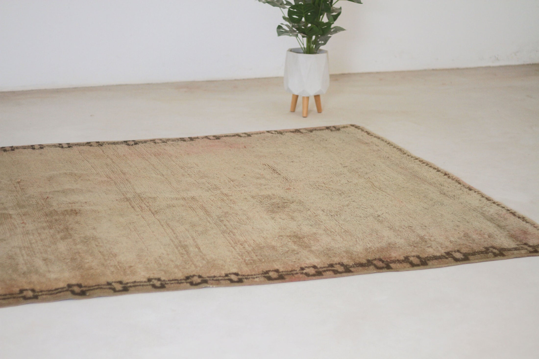 Vintage Moroccan Rug – Handmade Wool Berber rug, 6x13 ft – Large beni mguild rug