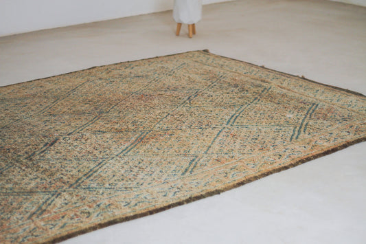 Vintage moroccan rug 85