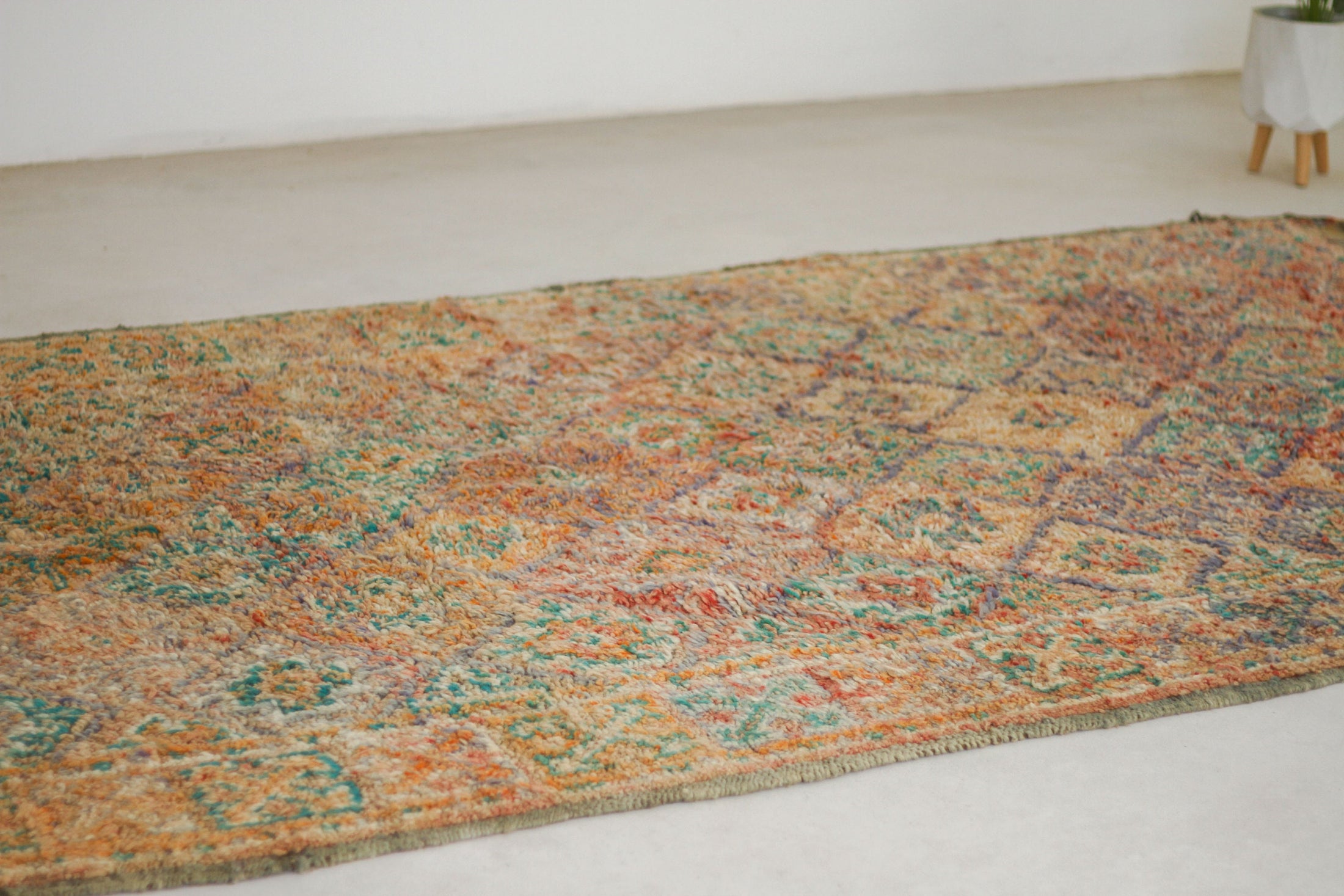 Vintage Moroccan Rug – Handmade Wool Berber rug, 6x10 ft – beni mguild rug