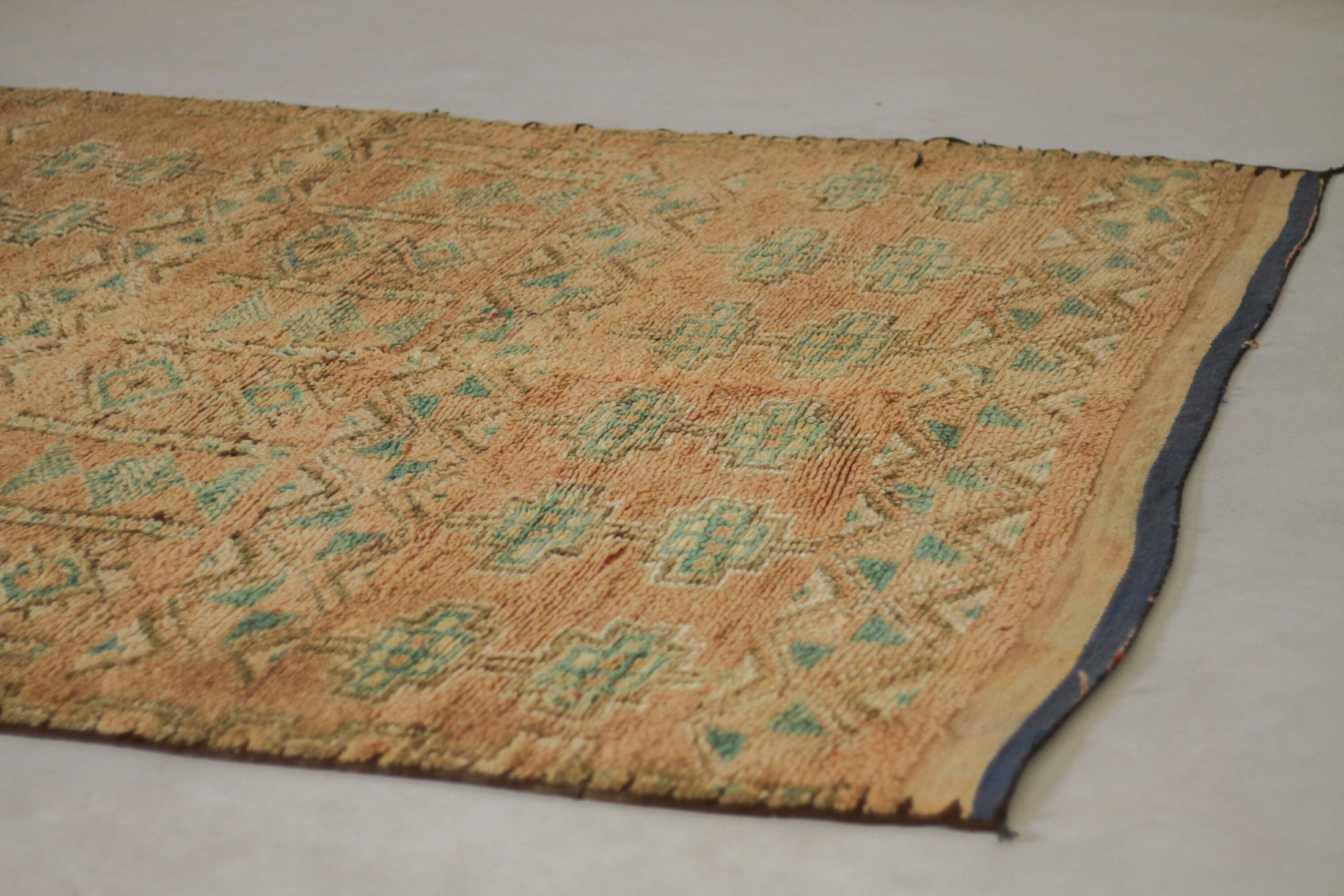 Vintage Moroccan Rug – Handmade Wool Berber rug, 7x8 ft – beni mguild rug