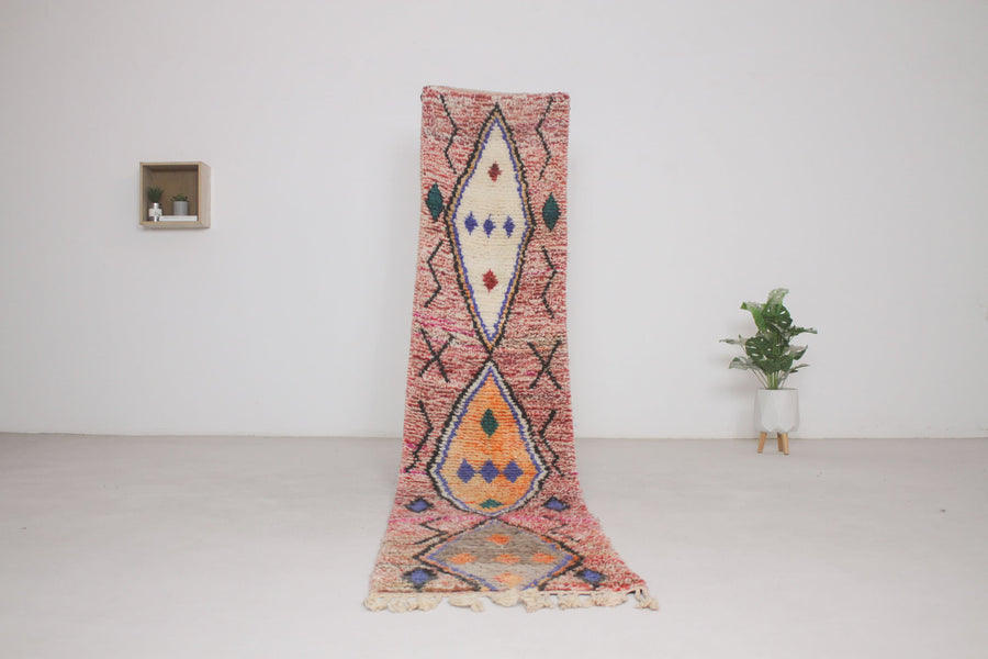 Pink Boujaad-style Moroccan runner No. h58, central motif, full view