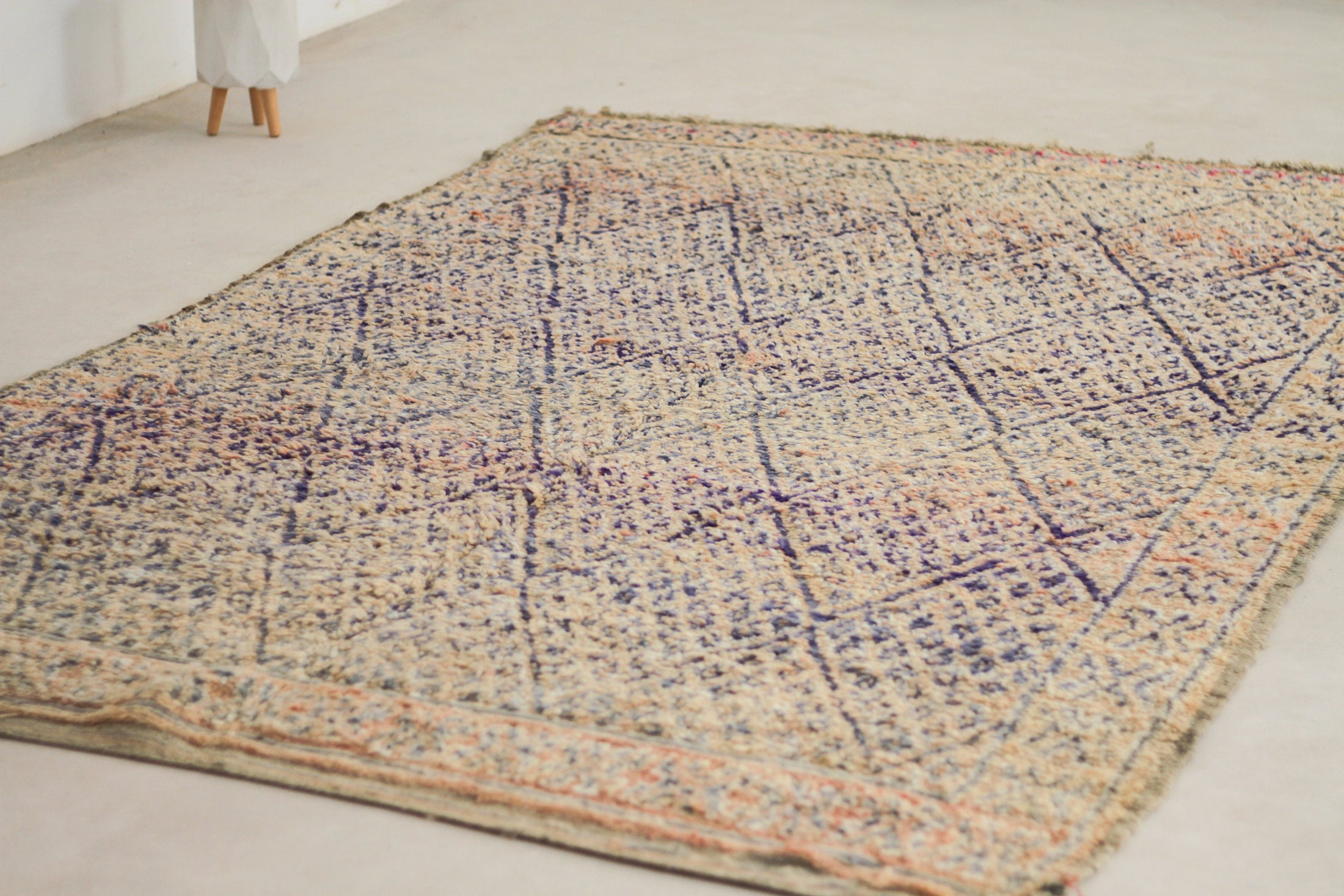 Vintage Moroccan Rug – Handmade Wool Berber rug, 6x10 ft – beni mguild rug