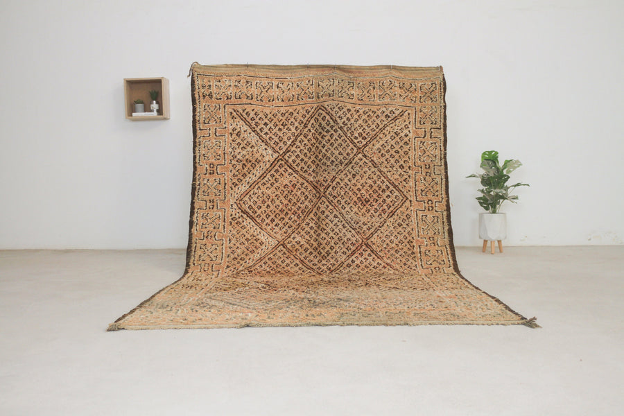 Vintage Brown Moroccan Rug, 5'7" x 9'1" – No. 92