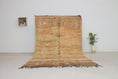 Load image into Gallery viewer, Vintage Moroccan Rug – Handmade Wool Berber rug, 5x9 ft – Peach beni mguild rug
