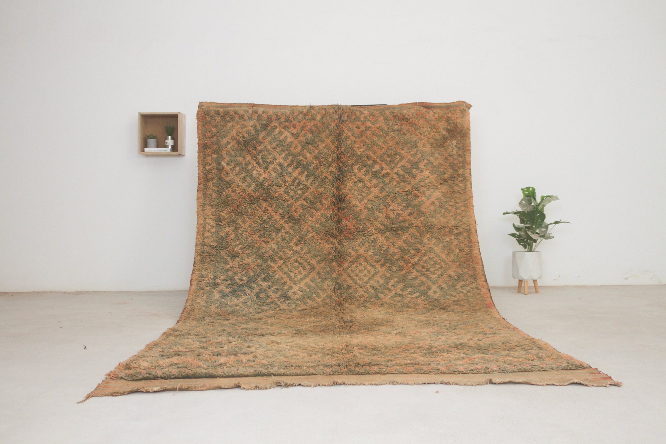 Vintage Moroccan Rug – Handmade Wool Berber rug, 6x10 ft – beni mguild rug