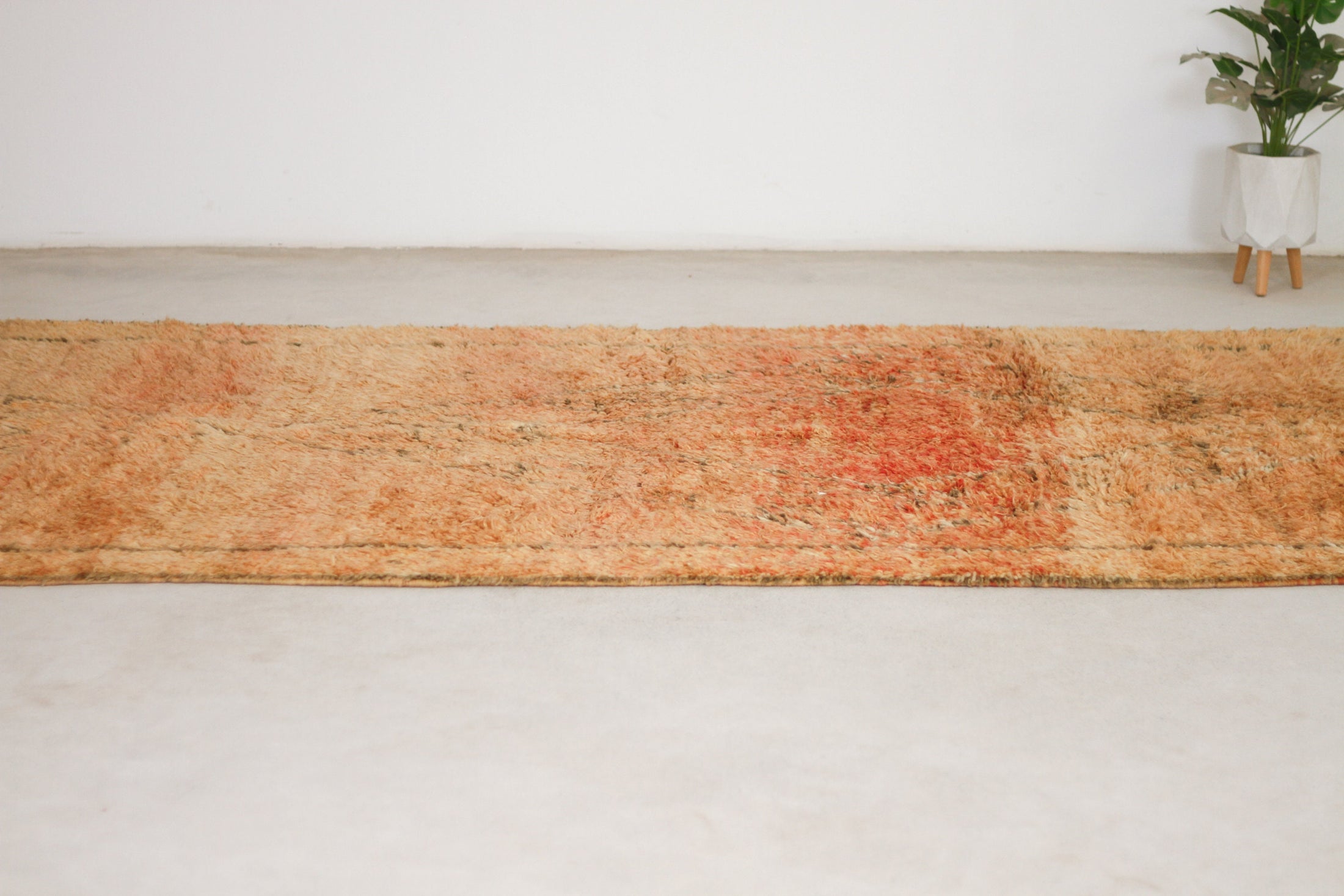 Vintage Moroccan Rug – Handmade Wool Berber rug, 6x11 ft – Peach beni mguild rug
