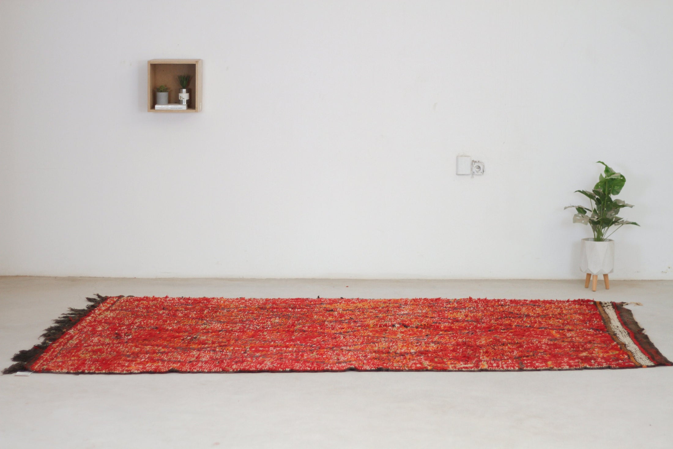 Vintage Moroccan Rug – Handmade Wool Berber rug, 7x10 ft – Red beni mguild rug