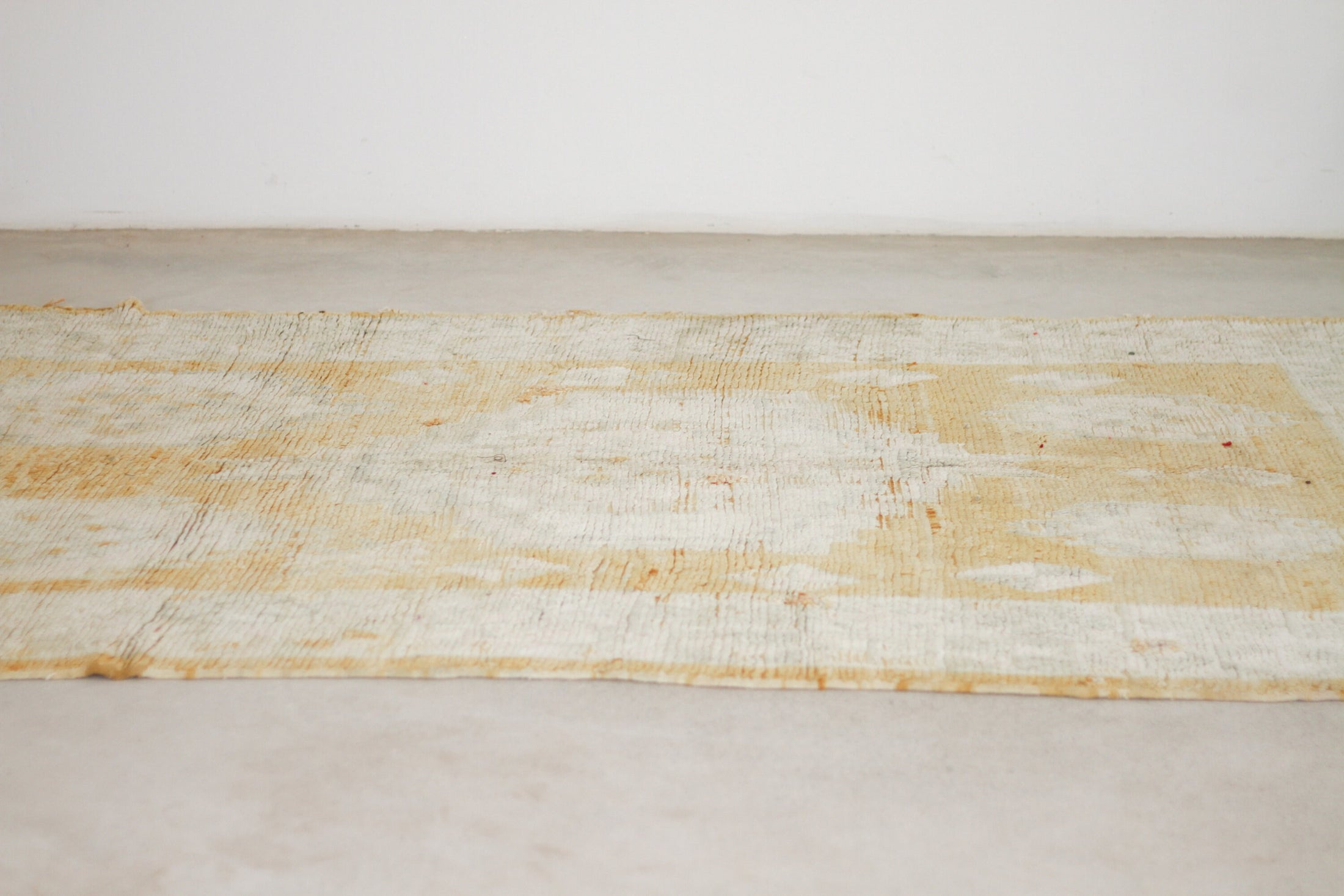 Vintage Moroccan Rug – Handmade Wool Berber rug, 6x9 ft – Yellow beni mguild rug
