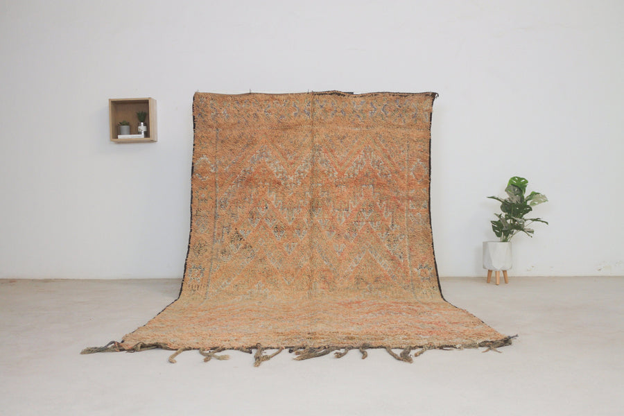 Vintage terracotta Moroccan rug No. 148, mostly plain field, full view