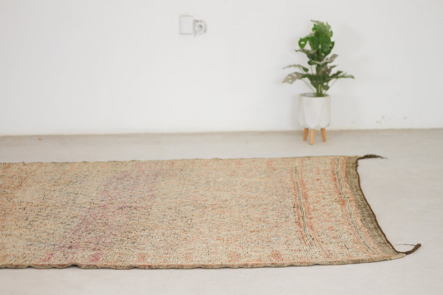Vintage Beige Moroccan Rug, 6'8" x 9'2" – No. 155