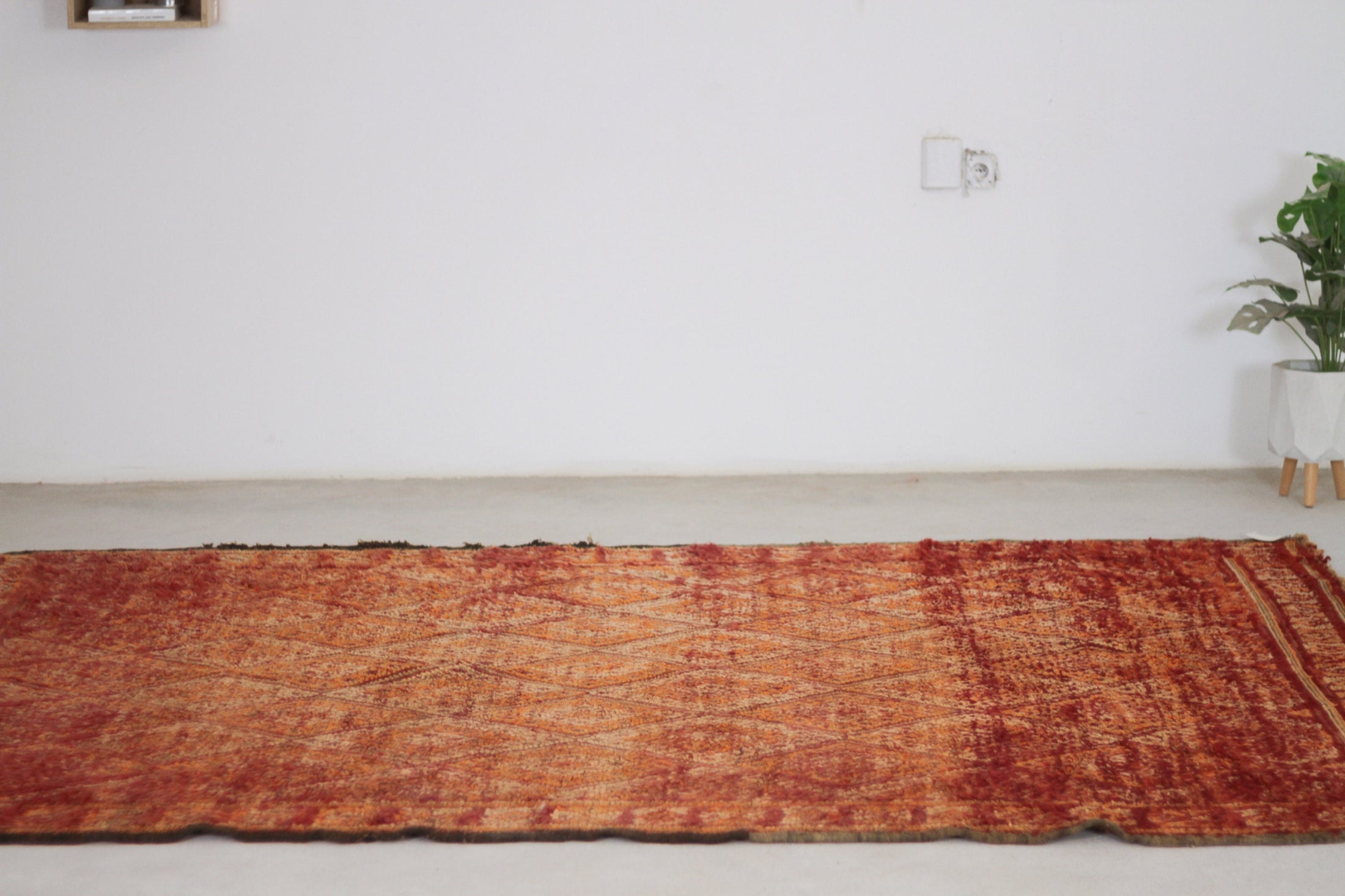 Vintage Moroccan Rug – Handmade Wool Berber rug, 7x9 ft – Red beni mguild rug