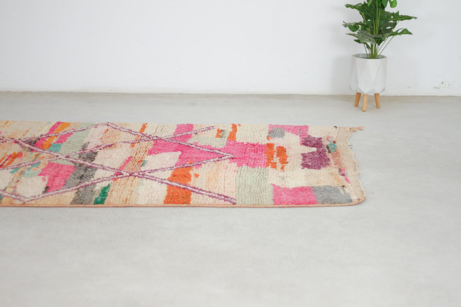 Cream and Pink Boujaad-Style Moroccan Rug, 5'0" x 7'7" – No. L-A77