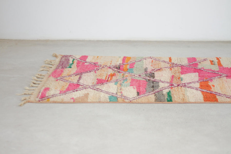 Cream and Pink Boujaad-Style Moroccan Rug, 5'0" x 7'7" – No. L-A77
