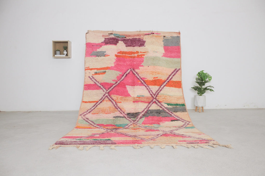 Cream Boujaad-style Moroccan rug No. L-A77, abstract free composition, full view