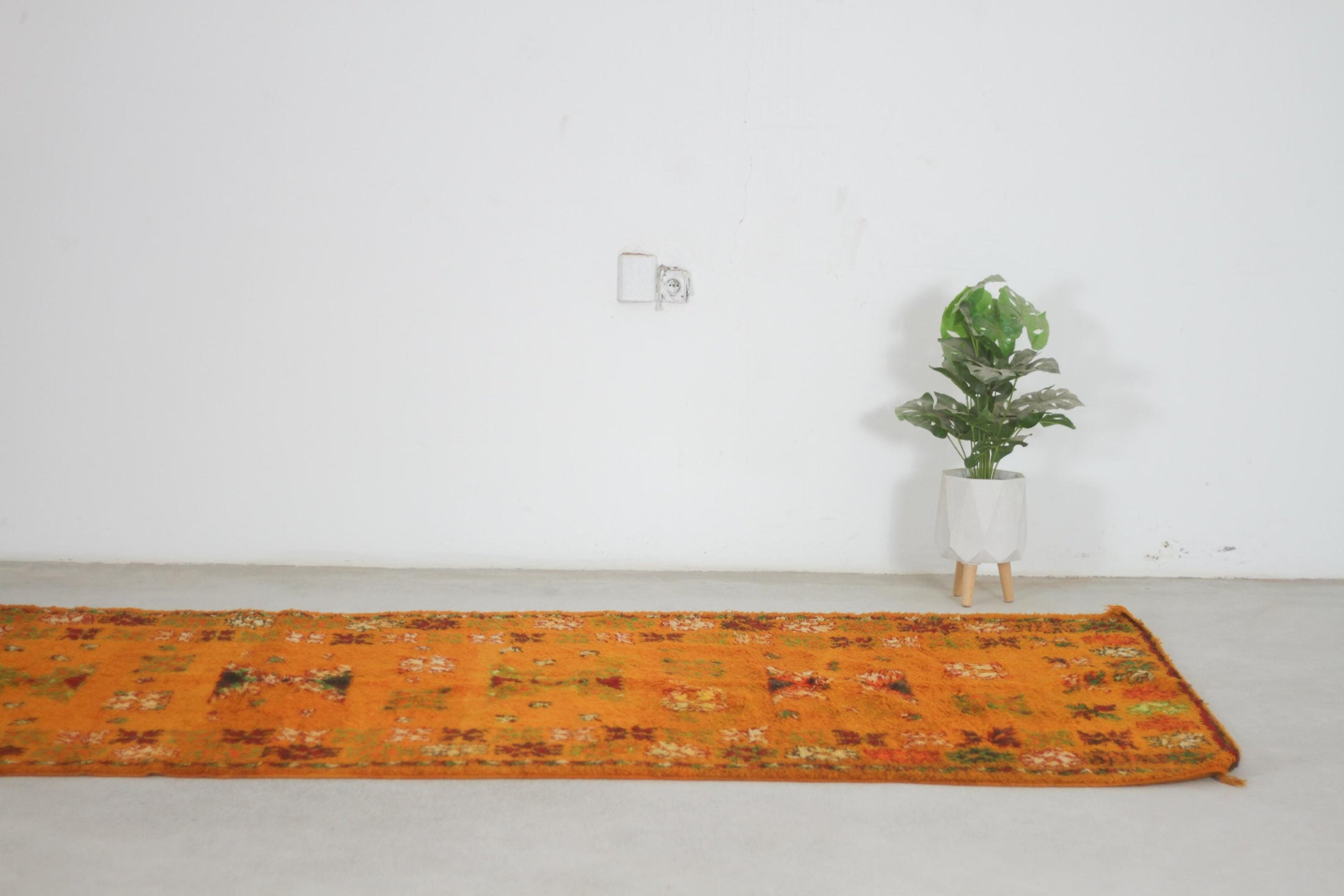 Vintage Moroccan Rug – Handmade Wool Berber rug, 5x11 ft – Orange beni mguild rug