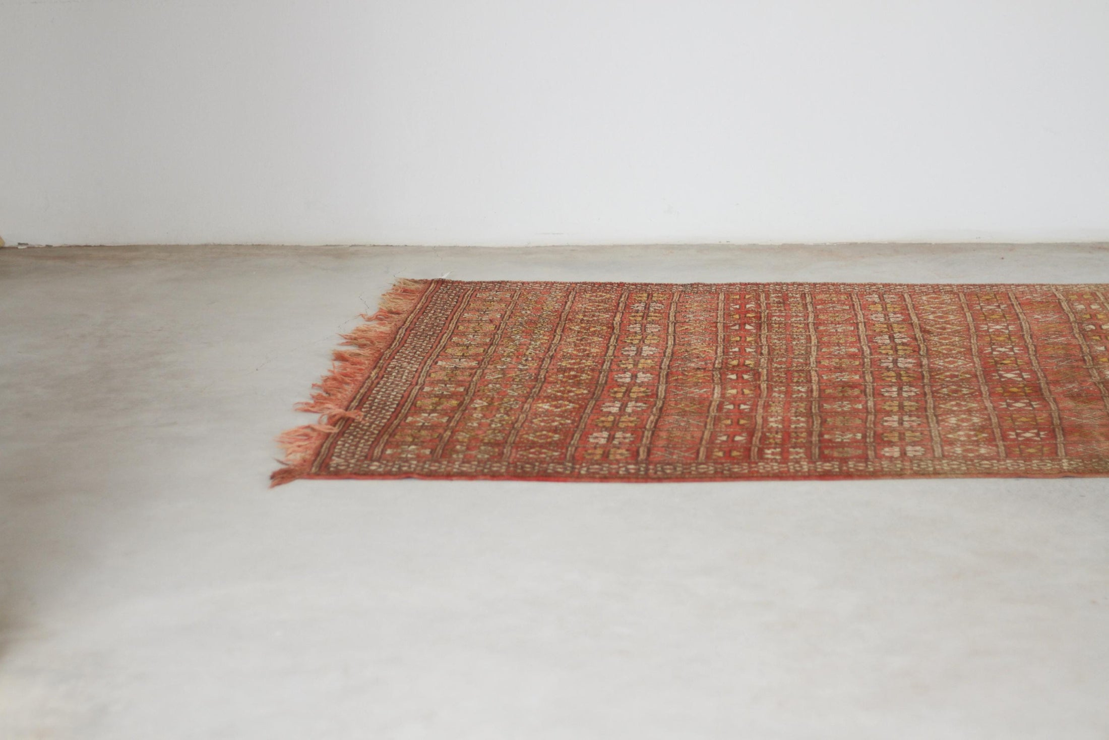 Vintage Moroccan Rug – Handmade Wool Berber rug, 6x10 ft – Brown beni mguild rug