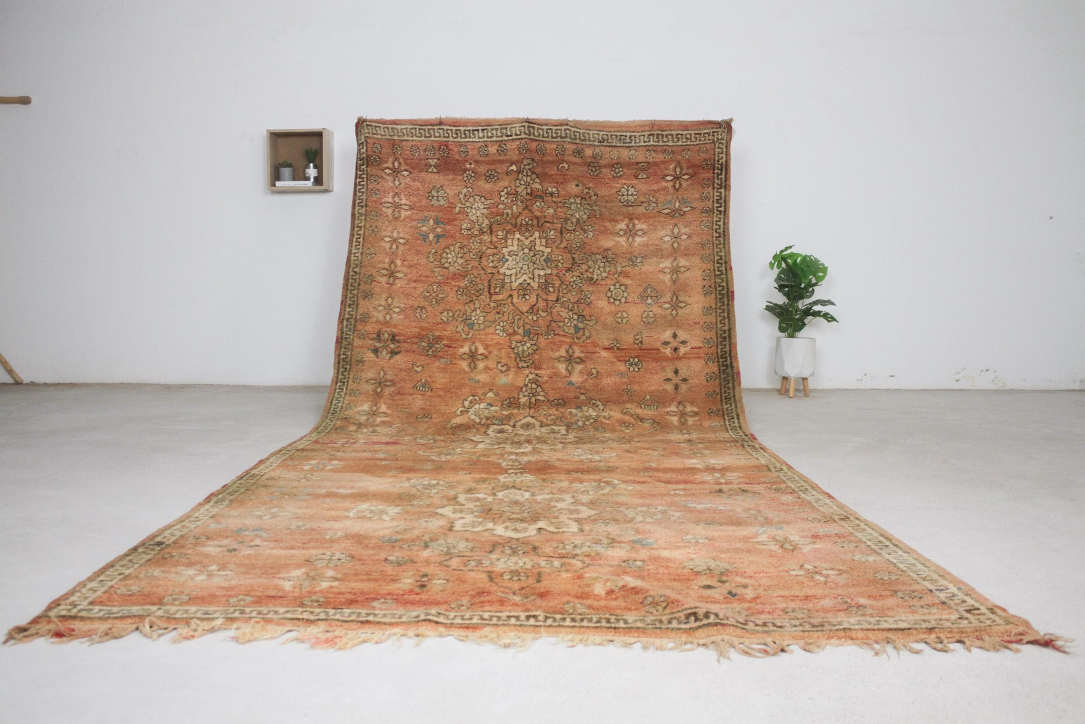 Vintage Moroccan Rug – Handmade Wool Berber rug, 5.5x13 ft – Peach beni mguild rug