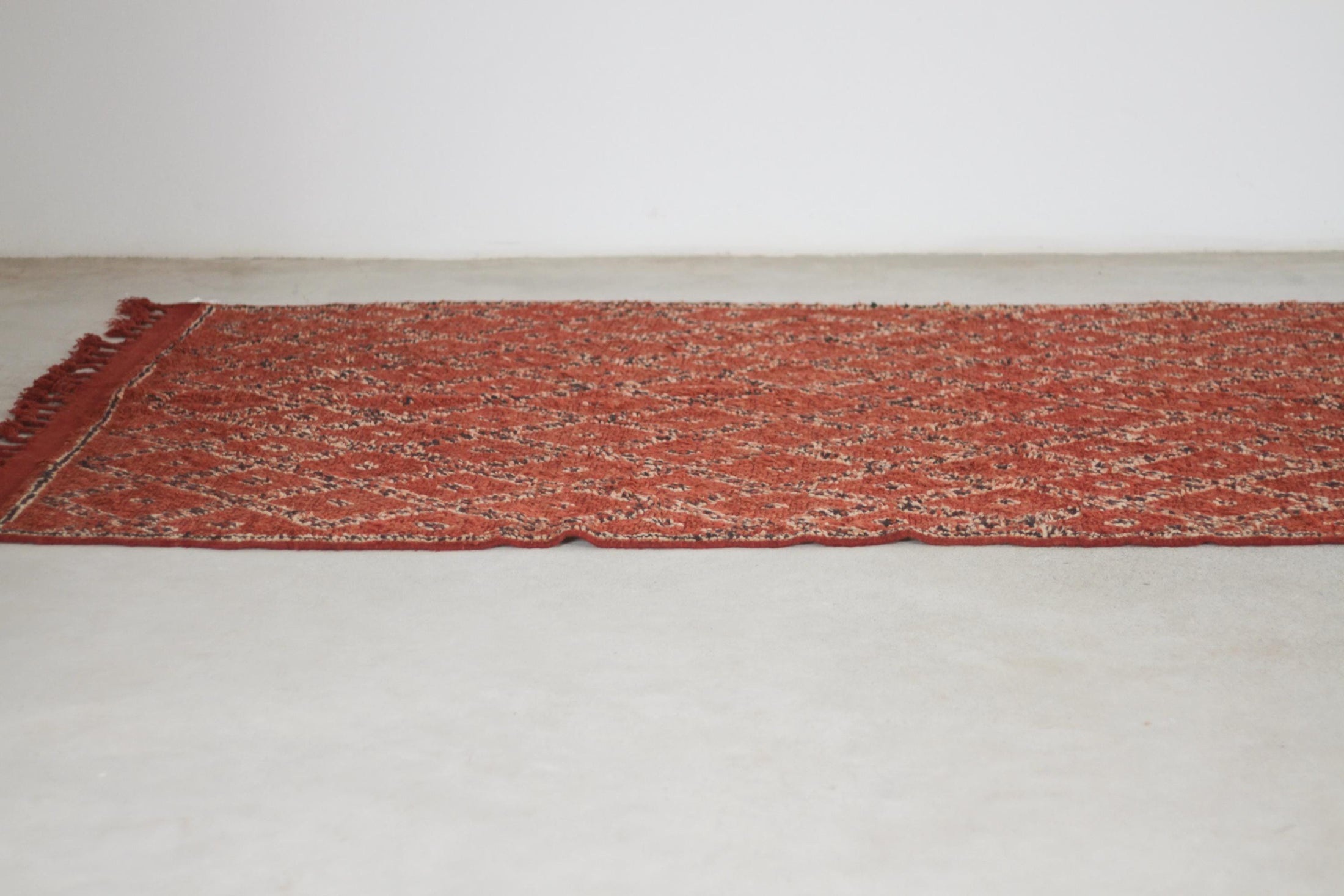 Vintage Moroccan Rug – Handmade Wool Berber rug, 6x12 ft – Red beni mguild rug