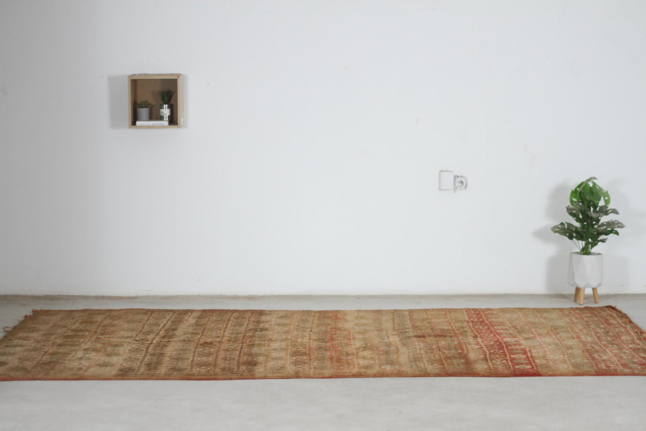 Vintage Moroccan Rug – Handmade Wool Berber rug, 6x12 ft – Brown beni mguild rug