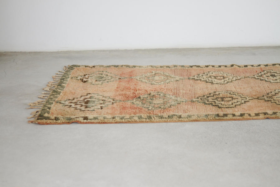 Vintage Peach Moroccan Rug, 4'8" x 9'6" – No. 202
