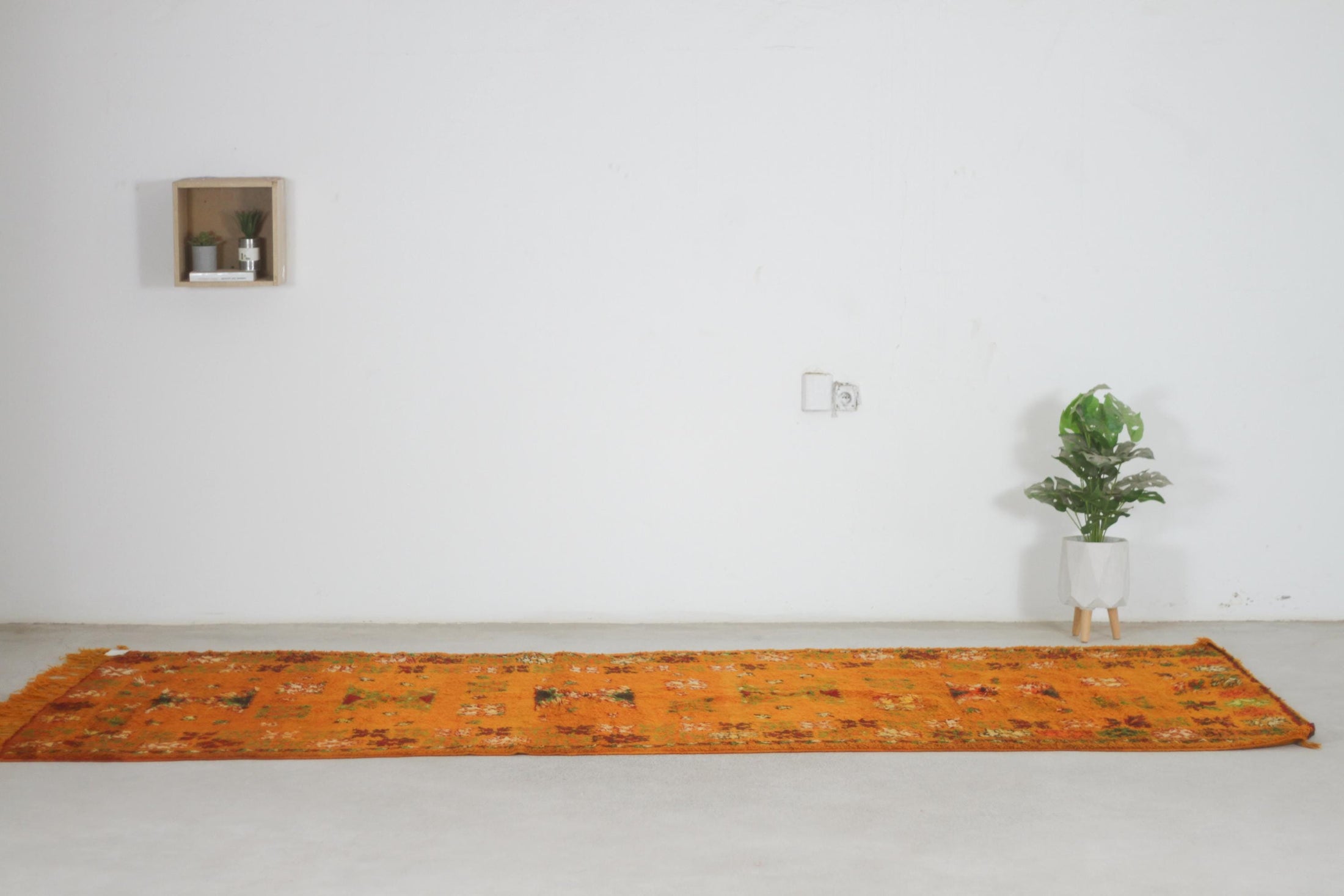 Vintage Moroccan Rug – Handmade Wool Berber rug, 5x11 ft – Orange beni mguild rug
