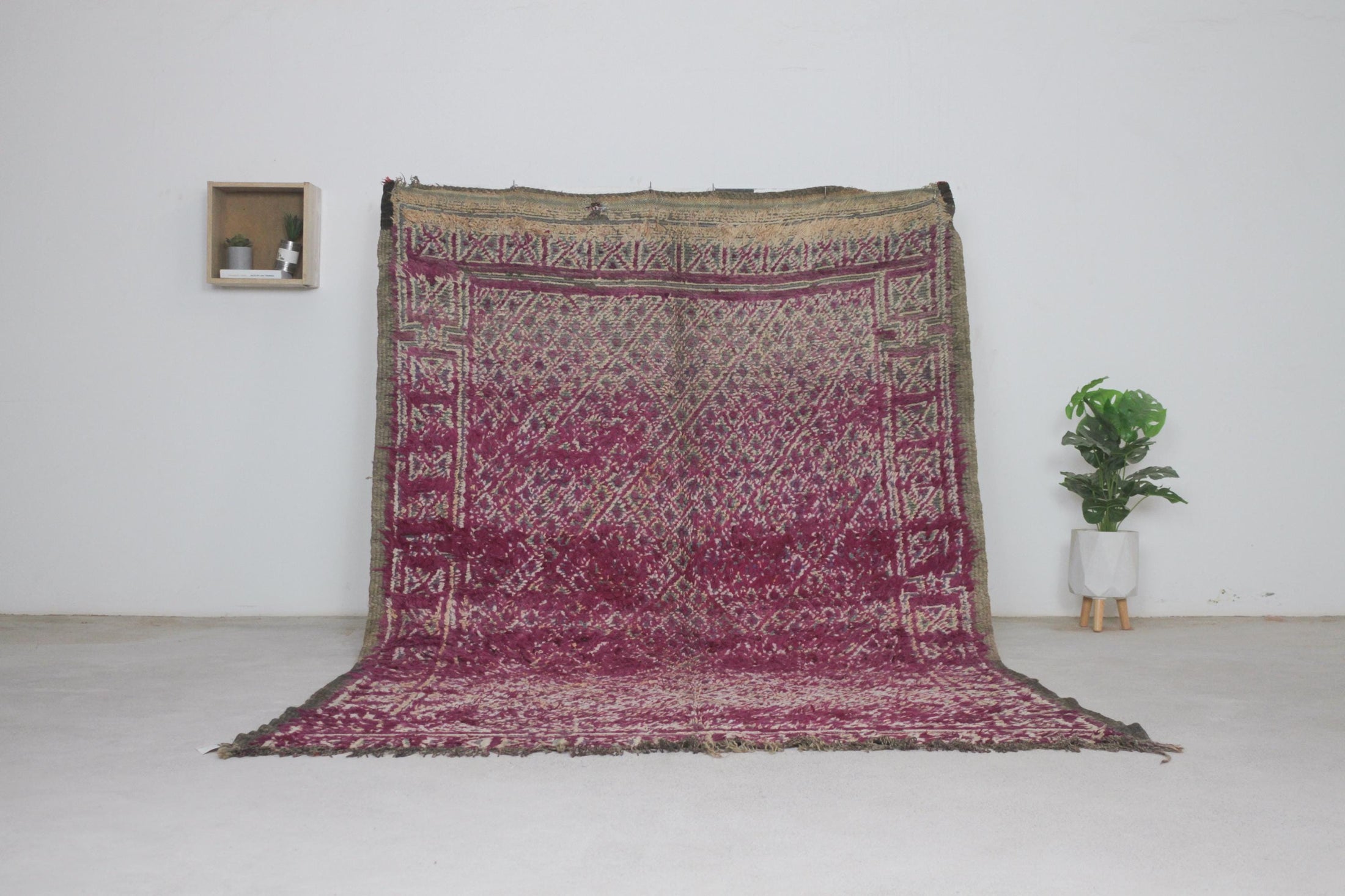 Vintage Moroccan Rug – Handmade Wool Berber rug, 5.5x9 ft – Purple beni mguild rug