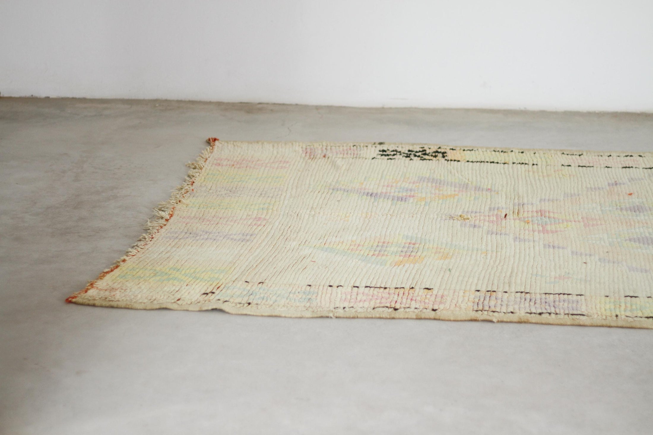 Vintage Moroccan Rug – Handmade Wool Berber rug, 6x12 ft – White beni mguild rug