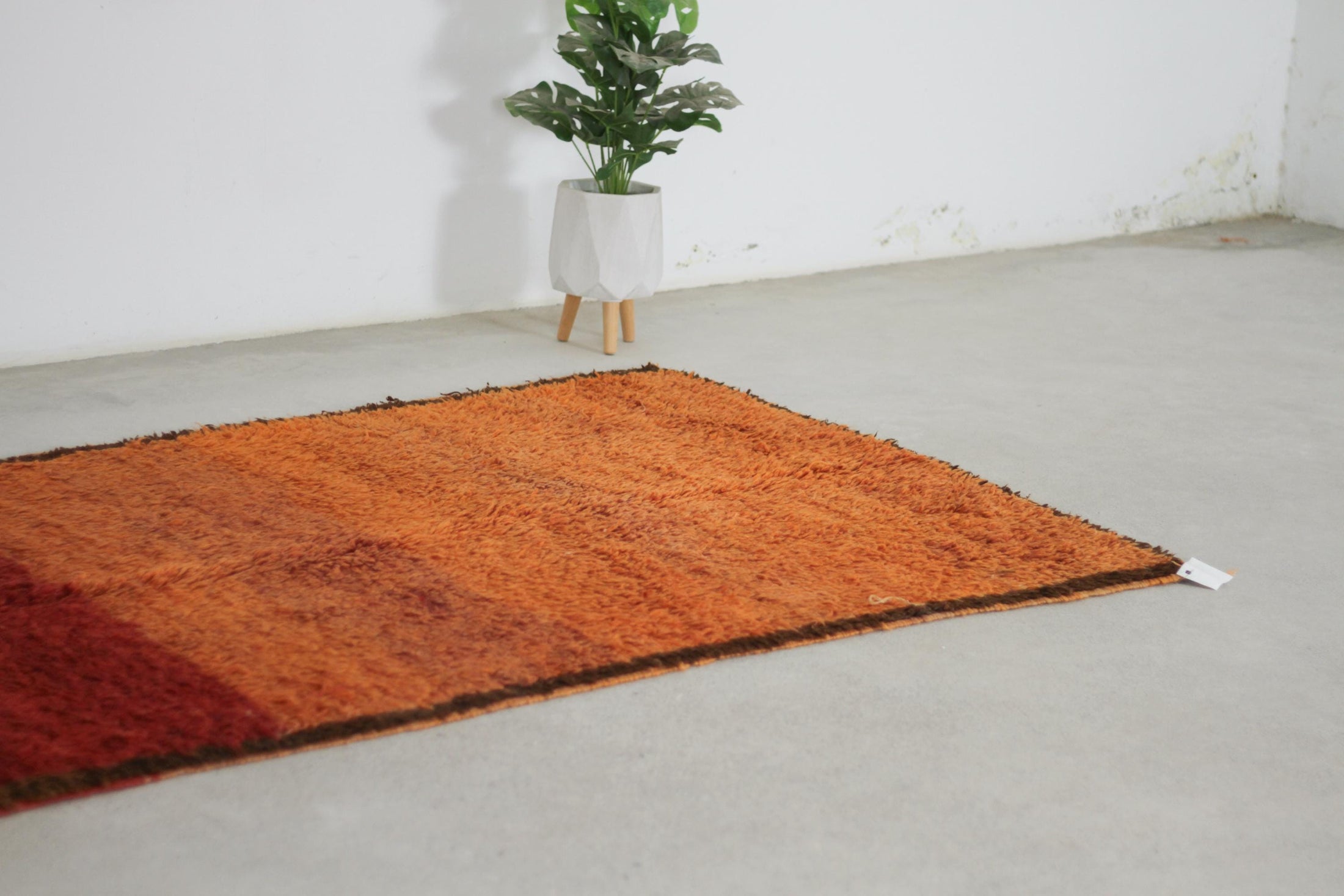 Vintage Moroccan Rug – Handmade Wool Berber rug, 5x8 ft – Orange beni mguild rug