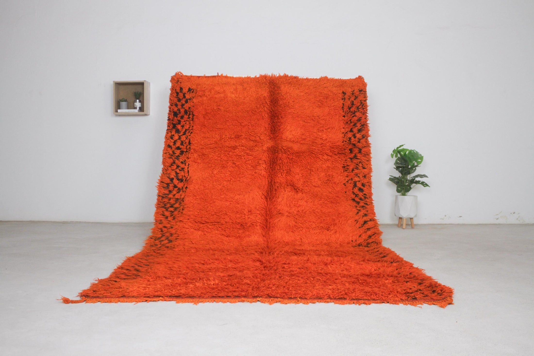 Vintage Moroccan Rug – Handmade Wool Berber rug, 5.5x10 ft – Orange beni mguild rug