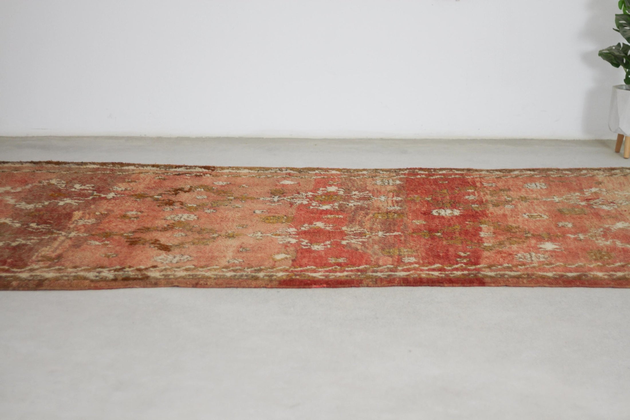 Vintage Moroccan Rug – Handmade Wool Berber rug, 6x10 ft – Brown beni mguild rug