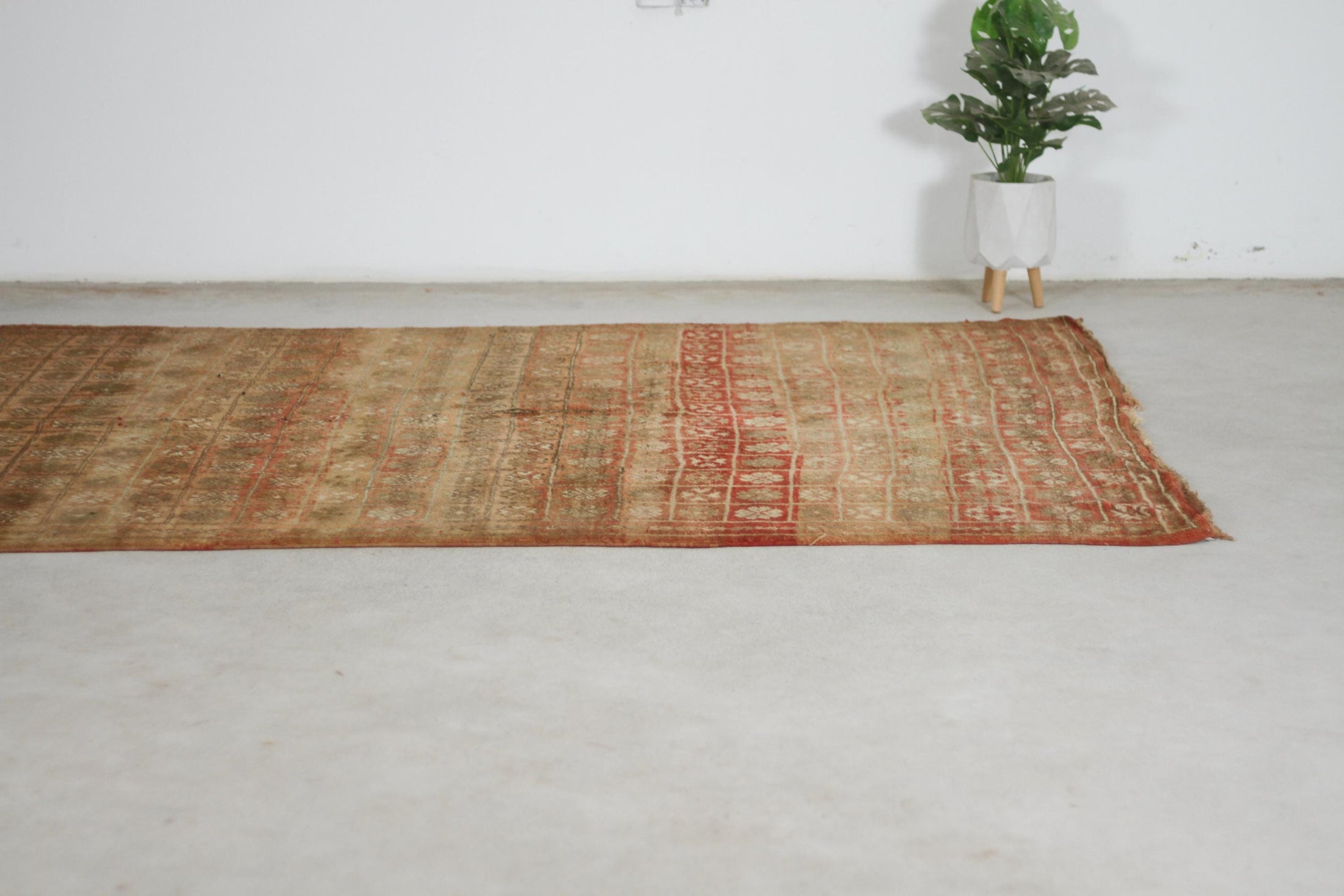 Vintage Moroccan Rug – Handmade Wool Berber rug, 6x12 ft – Brown beni mguild rug